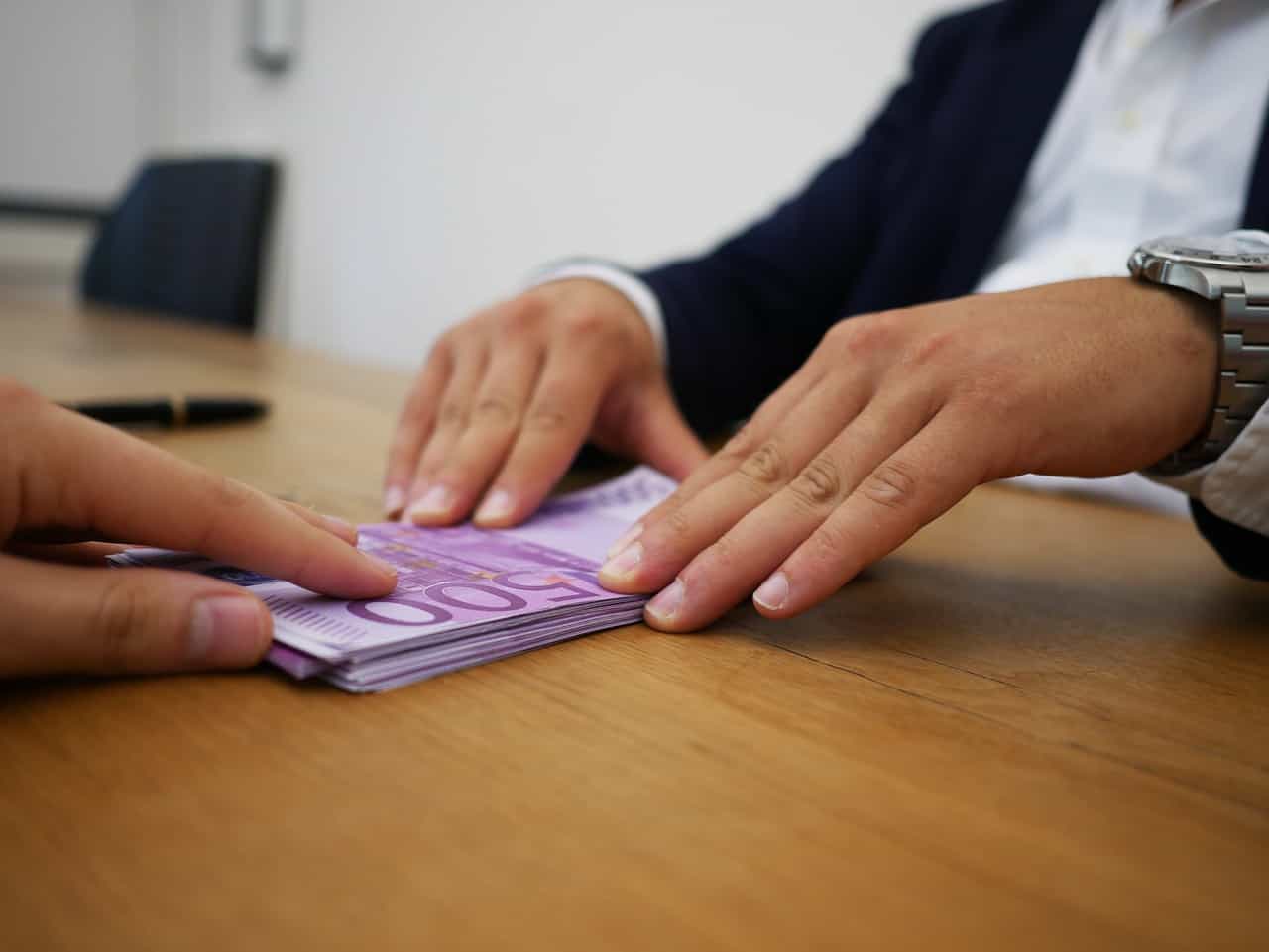 האם יש הלוואות שניתנות במזומן
